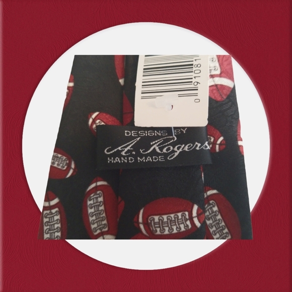 VTG Football Tie w/ Original Tag - Picture 4 of 4